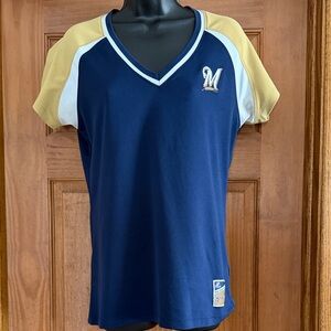 Majestic Milwaukee Brewers Women’s Size L V-Neck Jersey